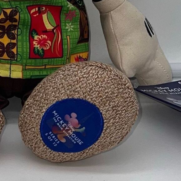 Disney “Mickey Mouse - The Main Attraction” Disney’s Enchanted Tiki Room Mickey - Picture 3 of 16